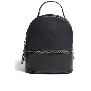 forever 21 black faux leather backpack 🖤✨